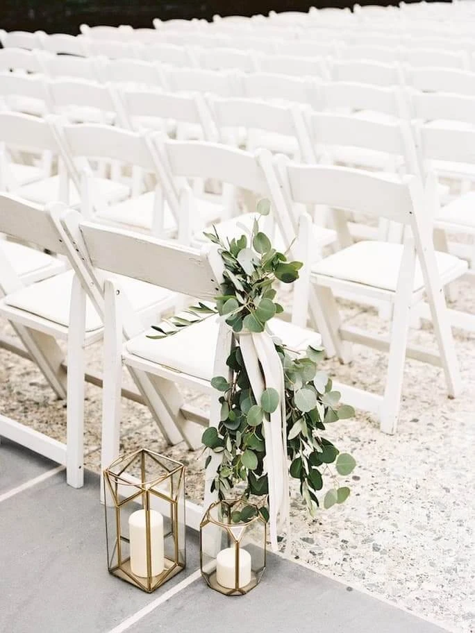 simple wedding decor