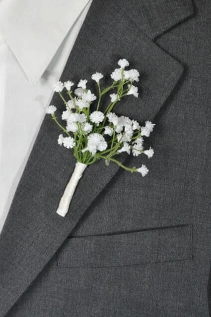 simple wedding boutonnière