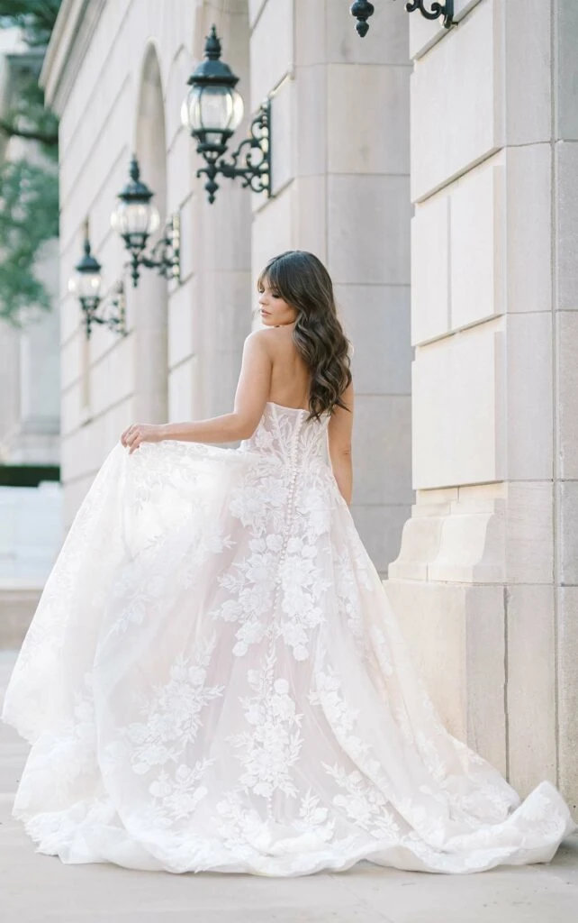 lace ballgown wedding dress with sweetheart neckline - LE1231 by Martina Liana Luxe
