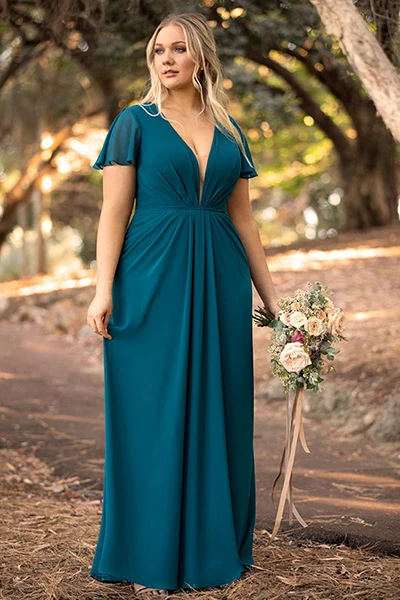 Plus Size Bridesmaid wearing a teal Sorella Vita dress, style 9458