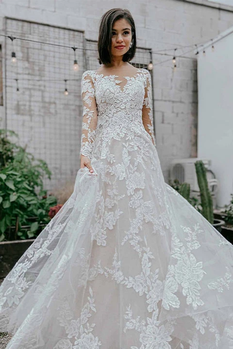 Lace long sleeved wedding gown - Essense of Australia D3280