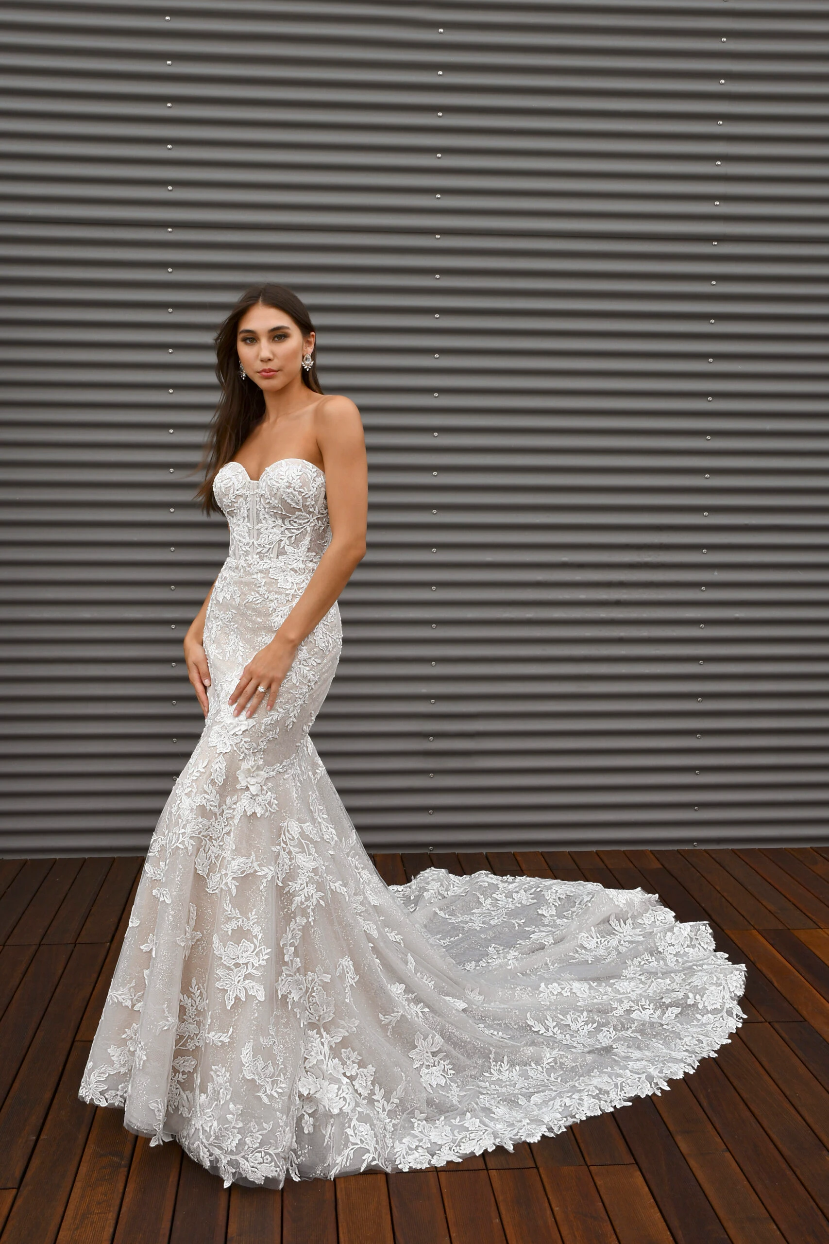 lace fit-and-flare wedding dress with sweetheart neckline - 1367 by Martina Liana