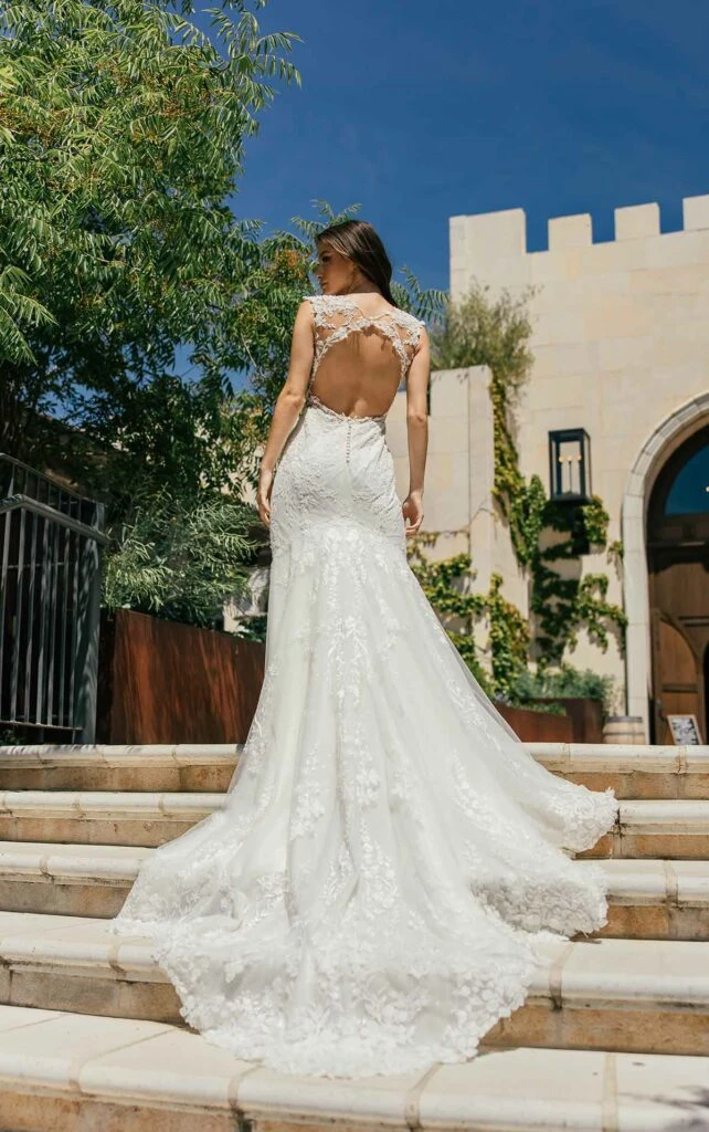 Bridal dress store with detachable skirt