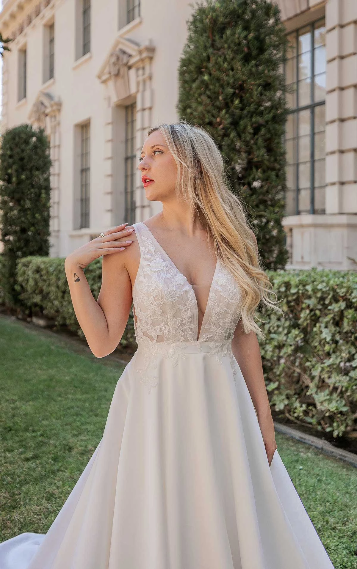 simple a-line wedding dress with lace bodice and simple skirt - D3640 by Essense of Australia