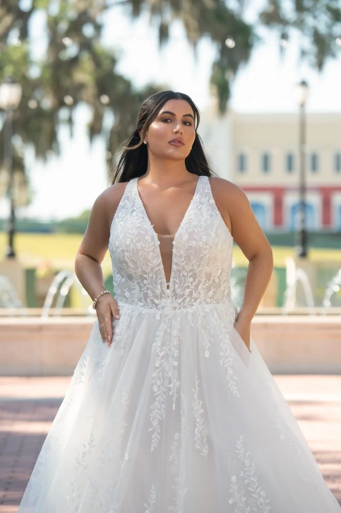 lace and tulle a-line wedding dress with thick straps - D4007+ by Essense of Australia