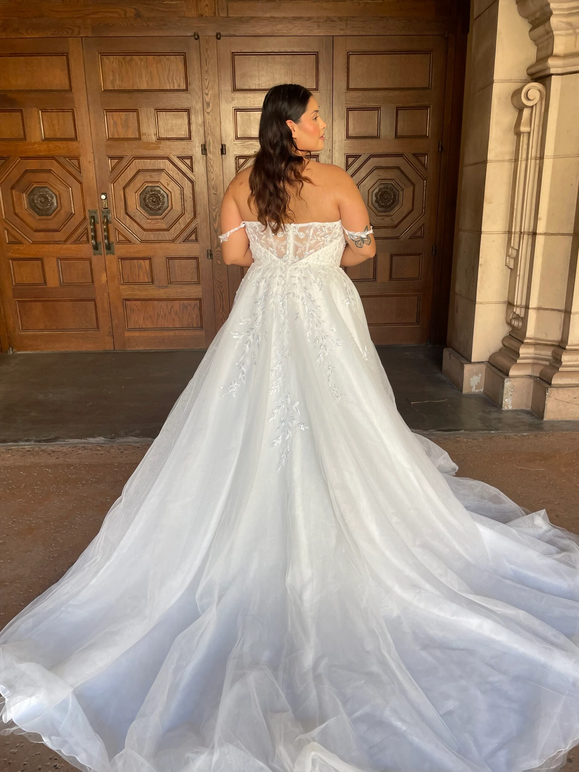 Plus size ethereal wedding dress best sale