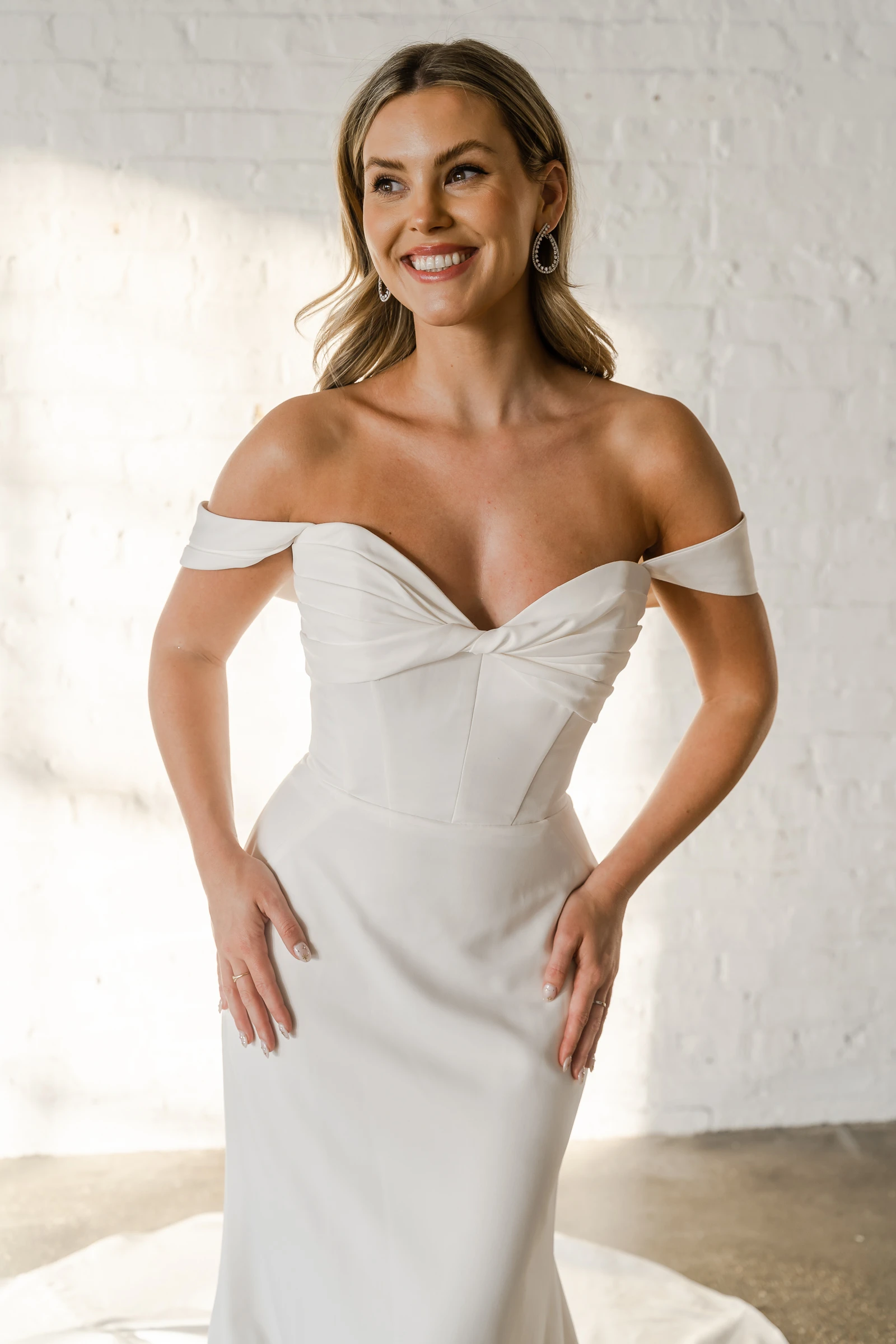 SIMPLE YET SOPHISTICATED WEDDING DRESSES Tagged ceremony - Jane Summers