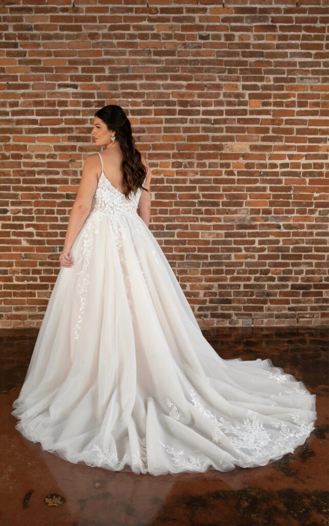 Lace Plus Size Wedding Dress