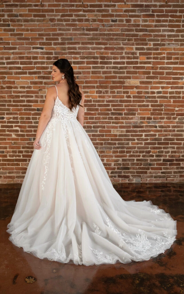 The Complete Guide to Preserving Your Wedding Dress for Future Generat -  Wedding Dress Preservation