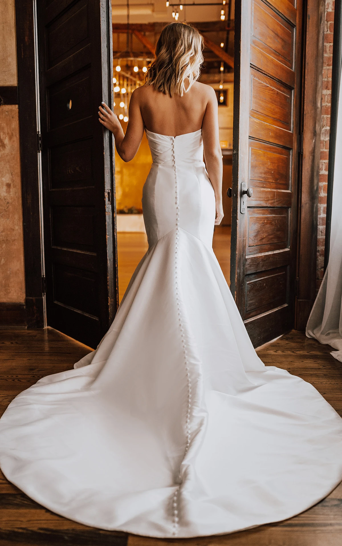 simple mermaid wedding dress with train and sweetheart neckline - D3340 by Essense of Australia