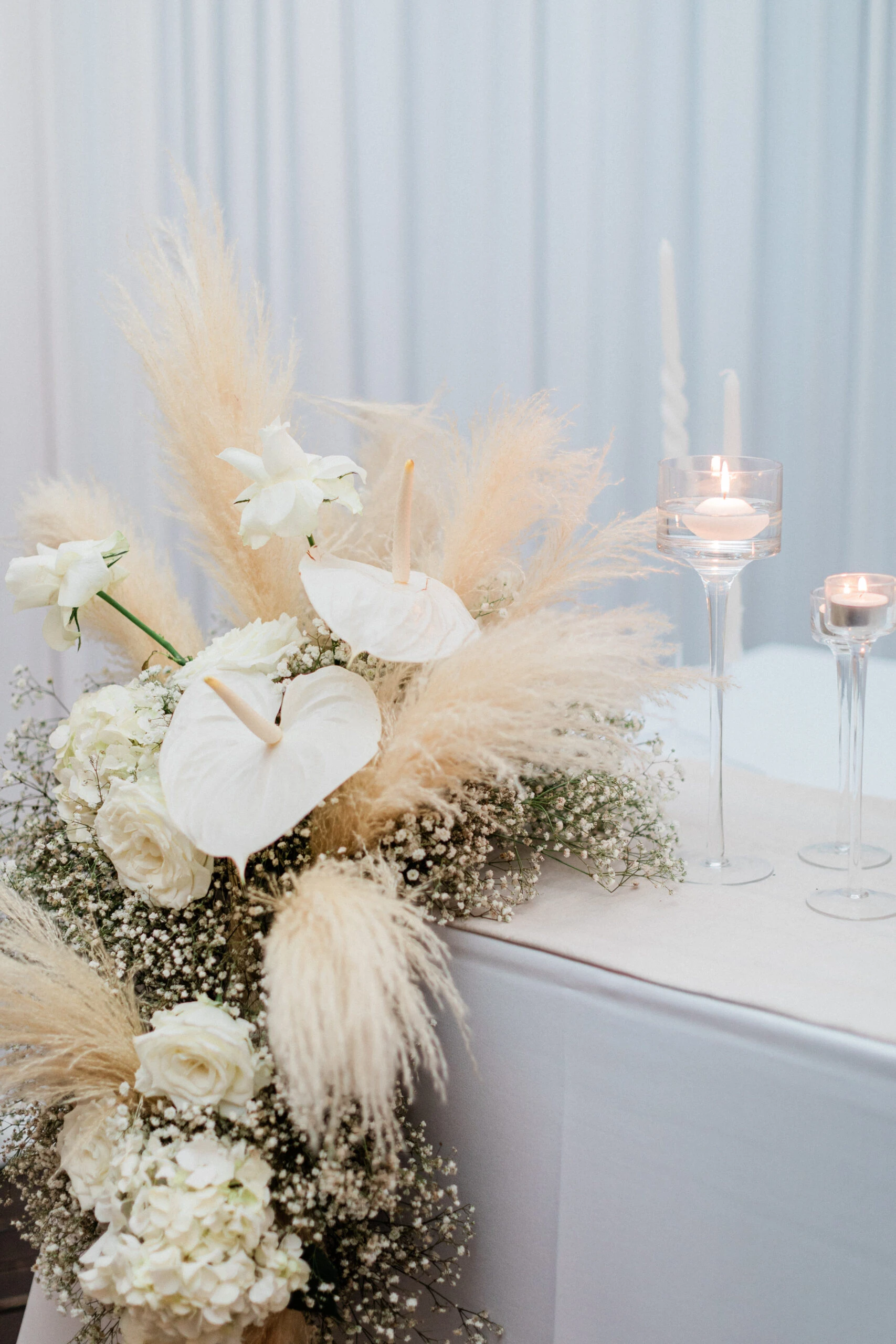wedding decor - candles and flowers 
