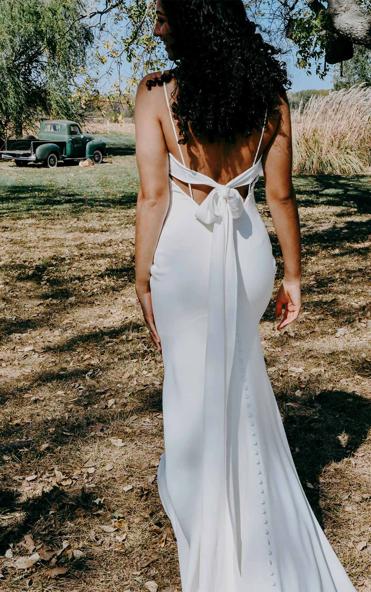 simple column wedding dress with how back and bow - 7290 by Stella York