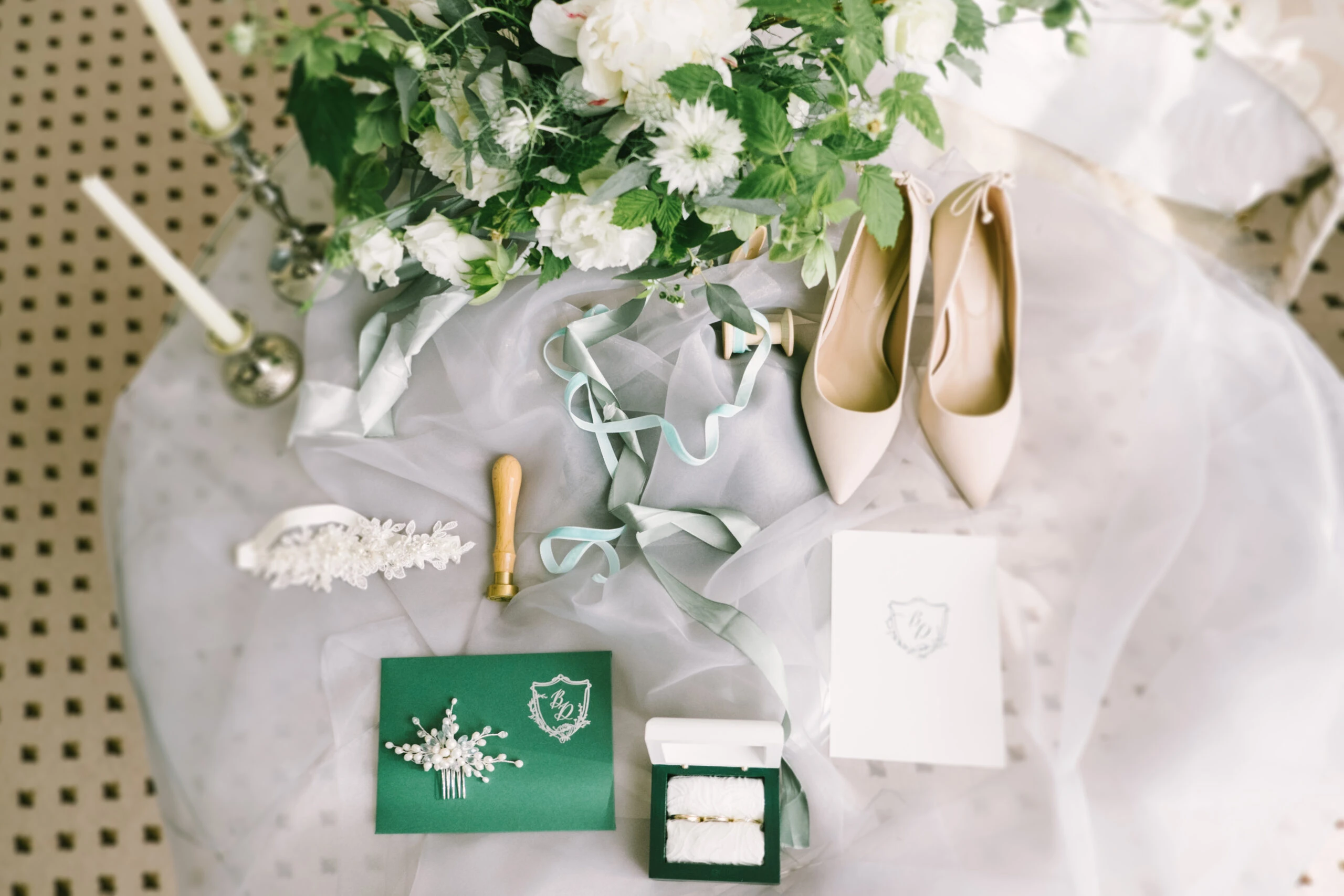wedding day bridal accessories