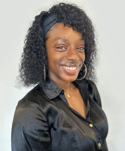 true society Mesa bridal stylist headshot - DeNeria