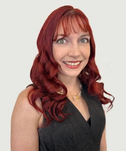 true society Mesa bridal stylist headshot - Kaitlynn
