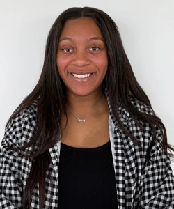 true society novi bridal concierge headshot - tiana
