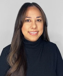 Lenexa Bridal Stylist - Melanie