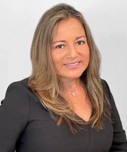 Lenexa Bridal Stylist - Monica