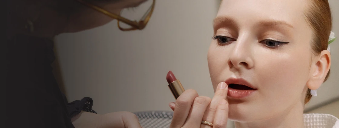 MAY_TS-Bobbi-Brown