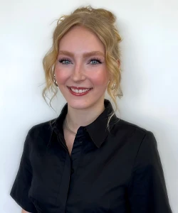 true society mesa bridal stylist Margot's headshot