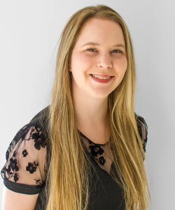 true society grand rapids bridal stylist Elise's headshot
