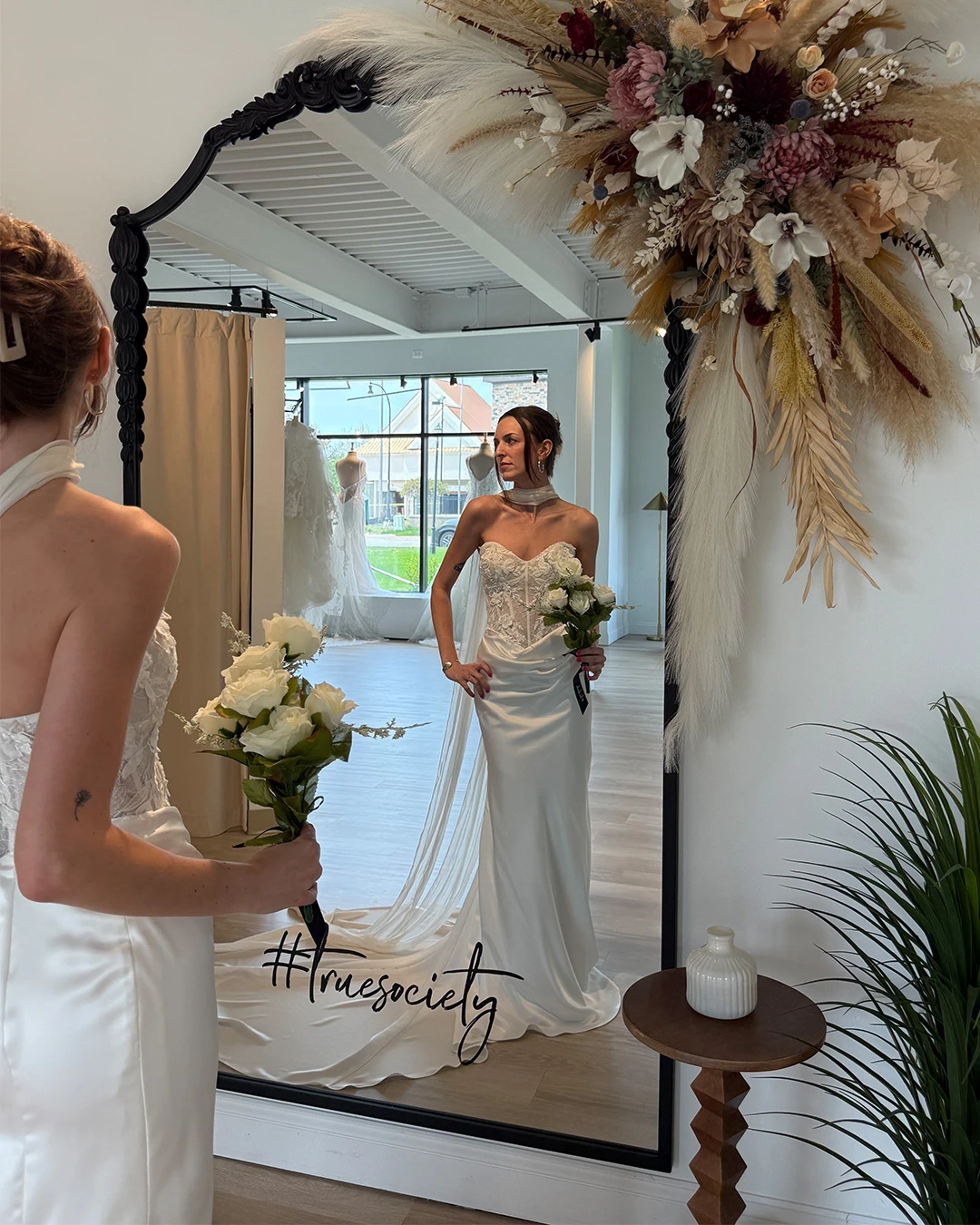 Novi bridal stylist